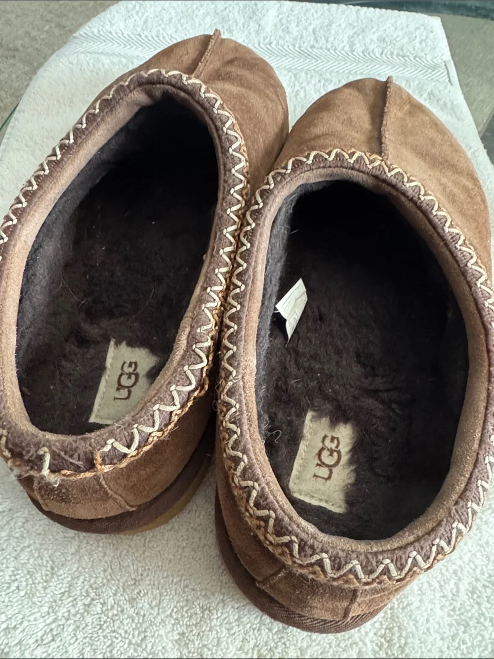 UGG Men’s Chestnut Suede Moccasin Slippers with Braided Trim…size 15 US